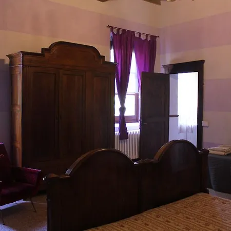Room And Breakfast Torre Felino